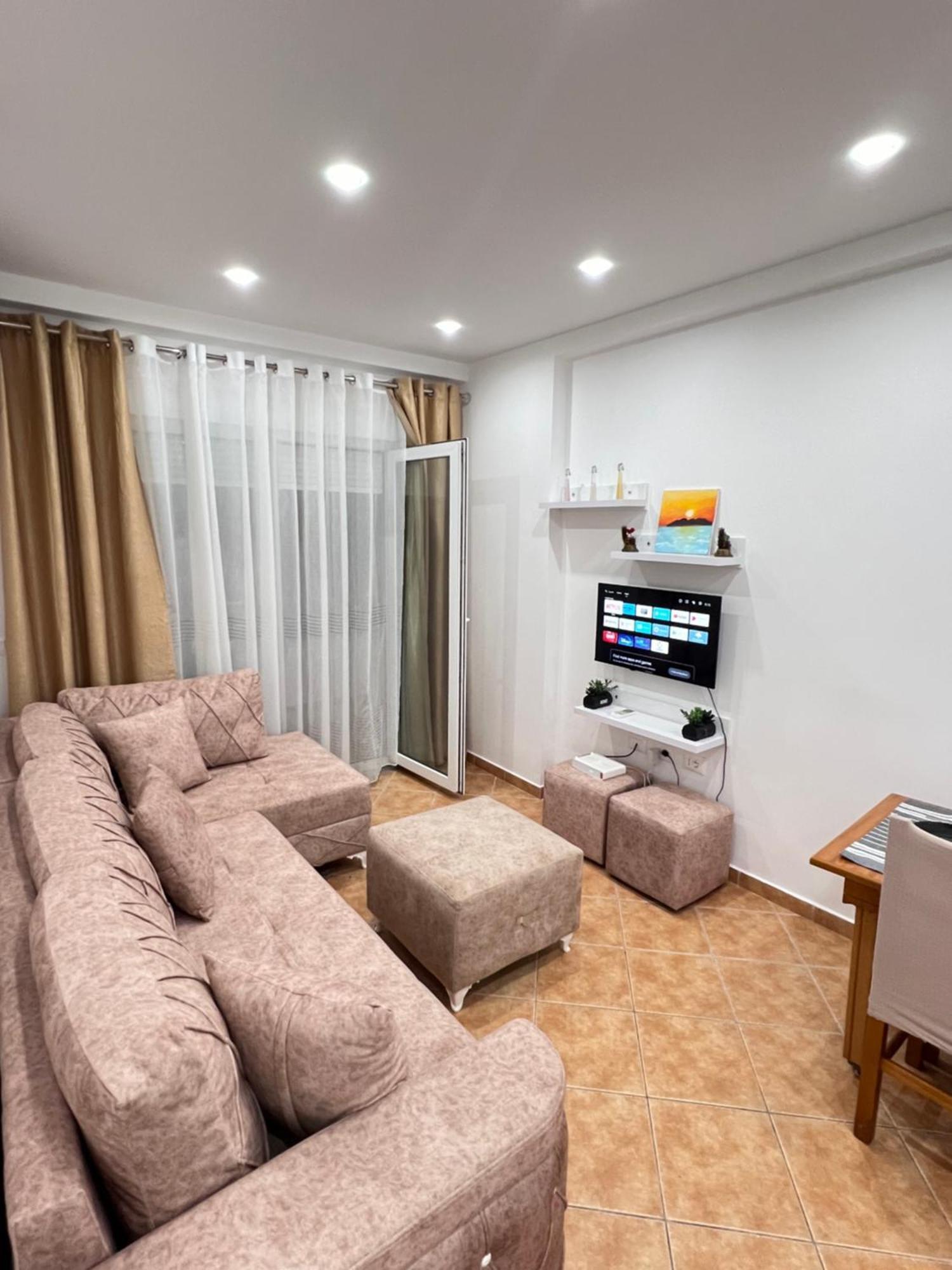 Serenity Skyline Apartament Wlora